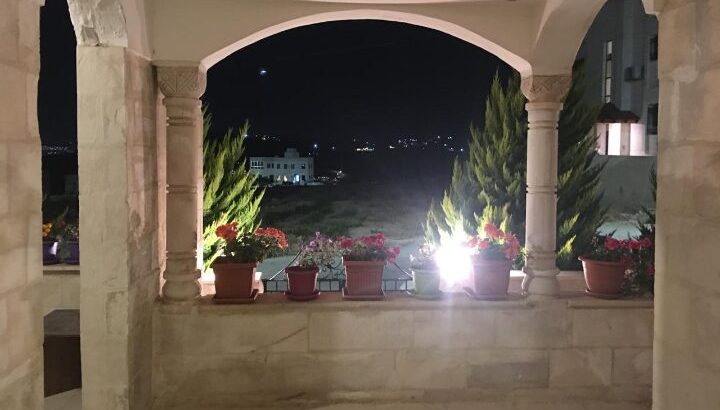 شبه فيلا للبيع في شفا بدران بسعر مميز