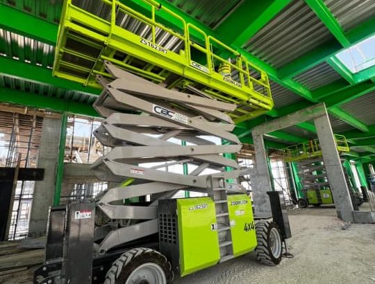 scissorlifts for rental in Dammam