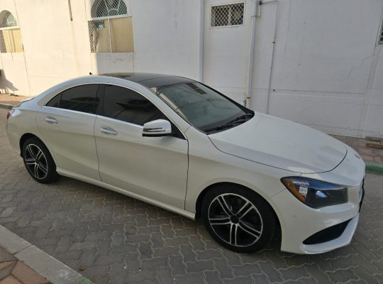 للبيع Mercedes Benz 2018 CLA 250 in Alain