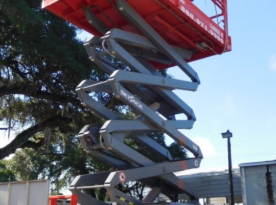 رافعه شوكيه للايجارفوركلفت للايجاررافعه م