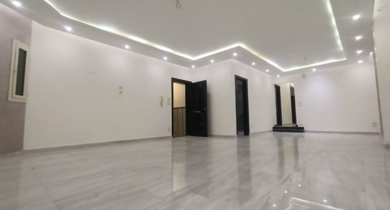 أول سكن شقة بفيو جاردن رائع في البنفسج فيلات