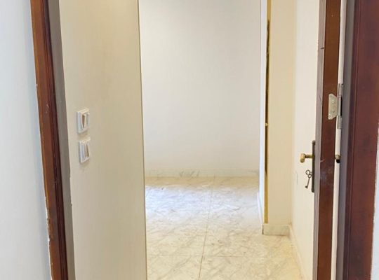 شقه للبيع الترا سوبر لوكس وكامله العدادات