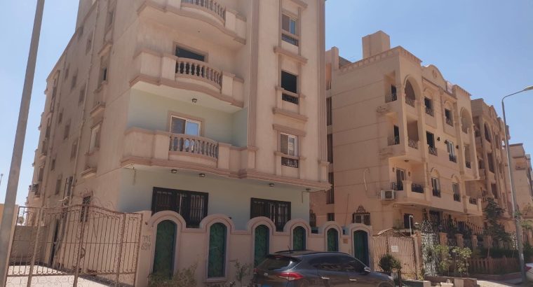 شقة للبيع بالتوسعات الشماليه حي البوليفارد