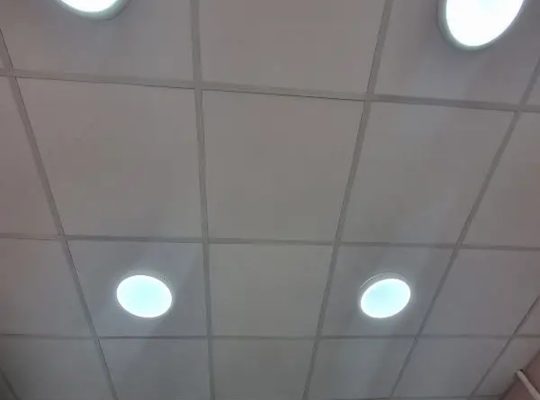 محل تجاري للتمليك الحر للبيع في العامرات