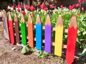 أسوار خشبيه للحدائق