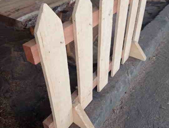 أسوار خشبيه للحدائق