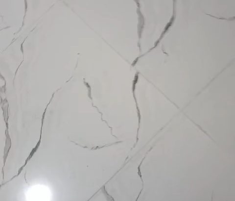 دكان للايجار بالوراق متشطب وبه عداد كهرباء