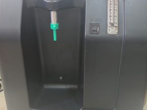 سرير طبي كهربائيّ وجهاز اكسوجين المنزلي