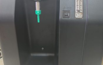 سرير طبي كهربائيّ وجهاز اكسوجين المنزلي