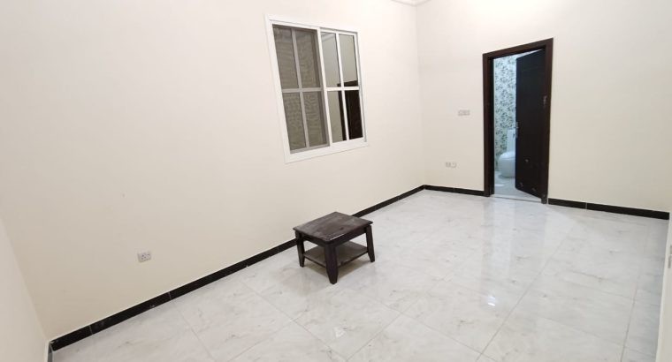 فيلا راقية للايجار في المويهات 3