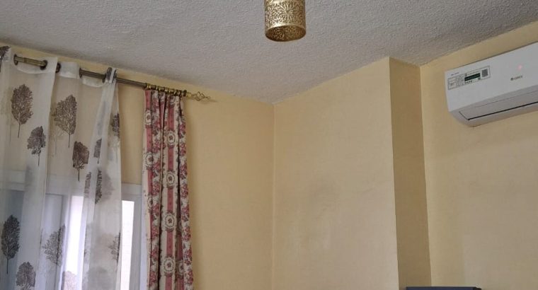 شقة غرفتين وصالة مفروشة في الشارقة المحاز 2