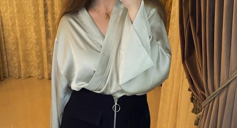 بلوزة ستان للبيع