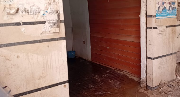 محلين للبيع في مدبح طره