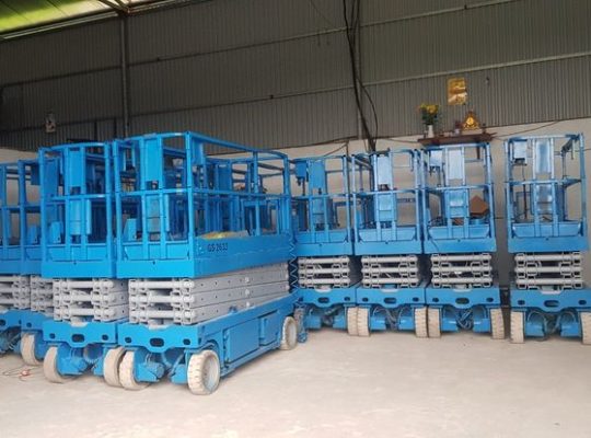 سيزرلفت للايجار مانلفت رافعة عمال للايجار