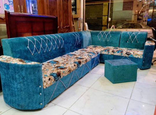 ركنة 5 متر جديدة لم تستخدم 4 قطع والتربيزة