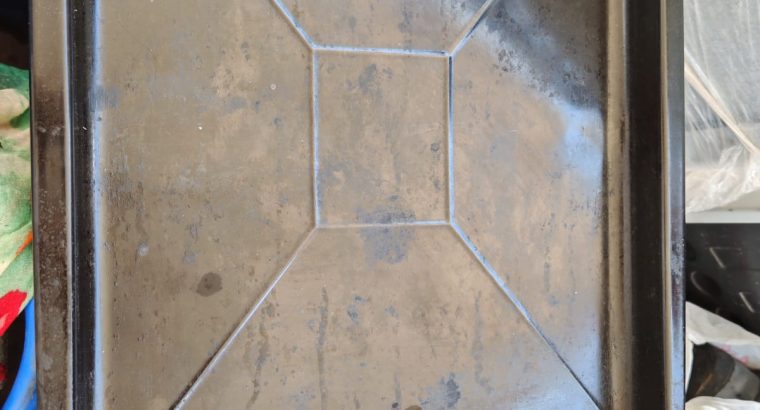 Electric Oven 4 burners all working in Alain