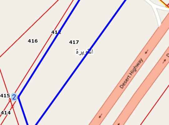 أرض للايجار بموقع استراتيجي في القويرة مثلث ر