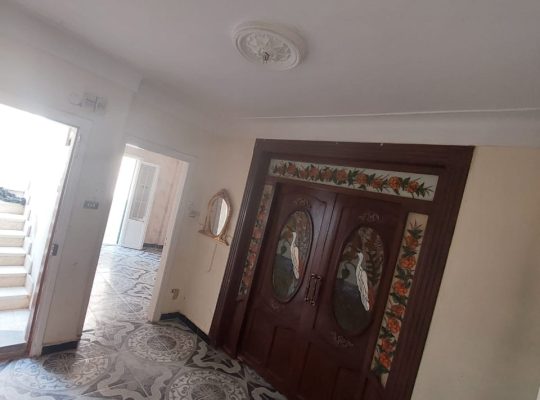 شقة للبيع جناكليس التشطيب رائع