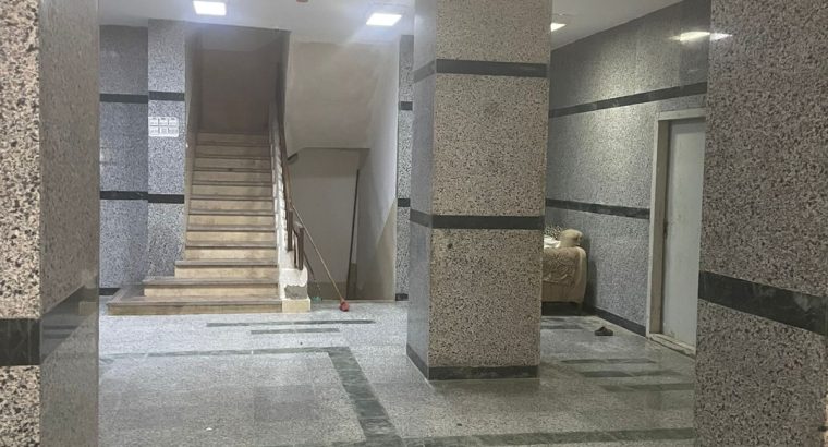 شقه ١٨٠ م بمدينه نصر تشطيب شركه الدره