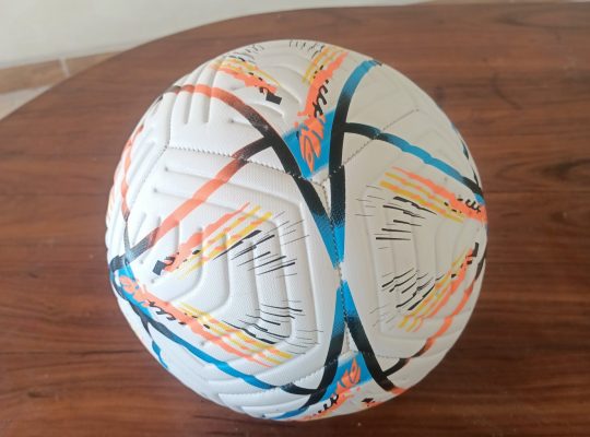 كرة قدم مقاس 5