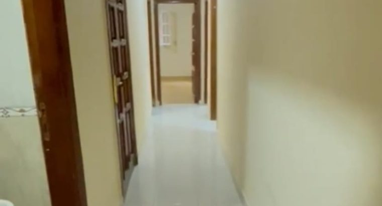 شقه للبيع فى الهضبه العليا