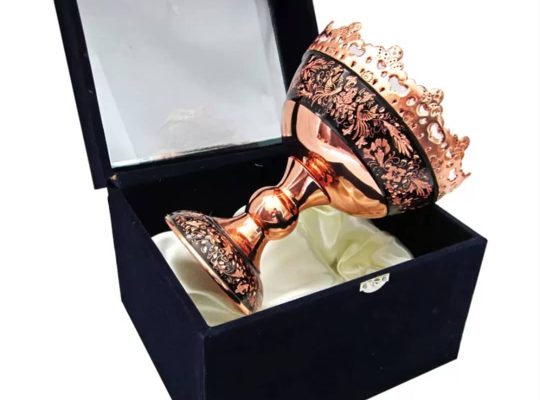 تحف نحاسية فاخرة