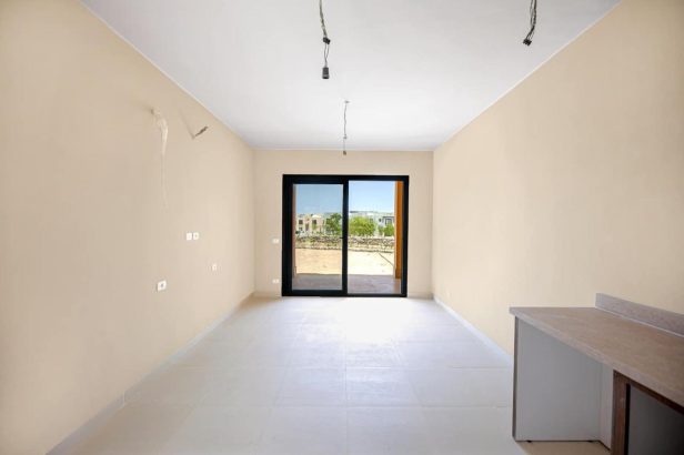 شاليه للبيع بمكادى هايتس الجونه