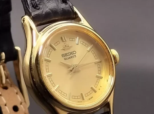 Mint condition vintage Seiko V401-0920 quartz