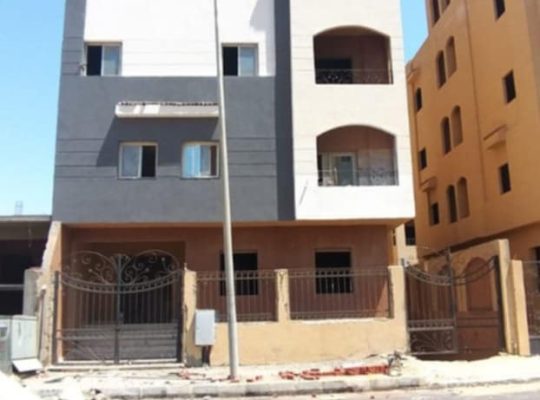 مخزن للبيع ٢٦٠م في التجمع الخامس المستثمرين ٣