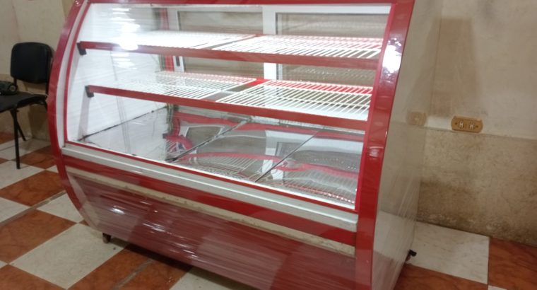 ثلاجة عرض بومبيه جامبو 150سم بحالة الزيرو