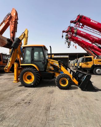 سيزرلفت 12متر كهرباء للايجار موديل حديث...