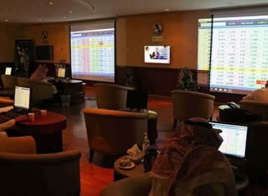 إدارة محافظ الأسهم الأمريكية السعودية بمكتبنا