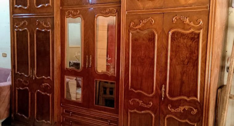 دولاب بلاكار زان قشرة ارو استعمال نضيف جداا