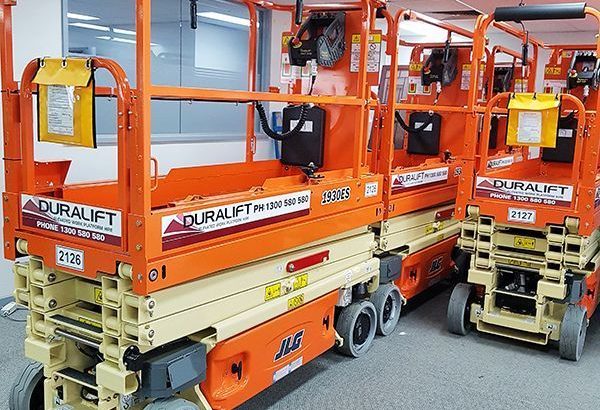 سيزرلفت للايجار رافعات عمال للايجار رافعة مقص