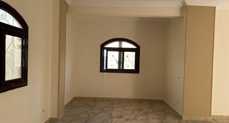 للبيع أو الإيجار شقة فاخرة في البنفسج 2