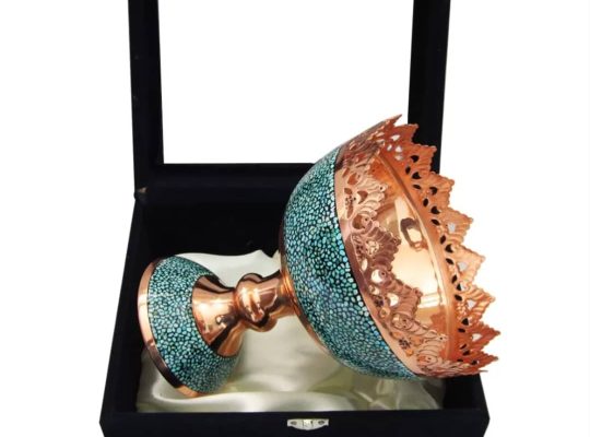 تحف نحاسية فاخرة