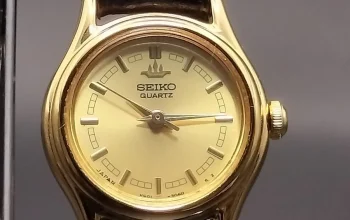 Mint condition vintage Seiko V401-0920 quartz