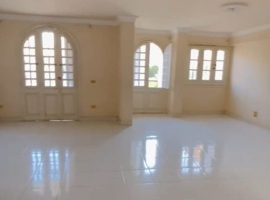 شقه للبيع فى الهضبه العليا