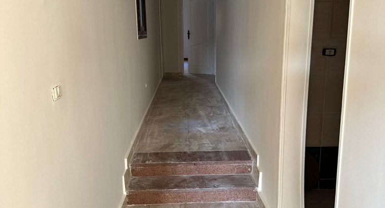 للبيع أو الإيجار شقة فاخرة في البنفسج 2