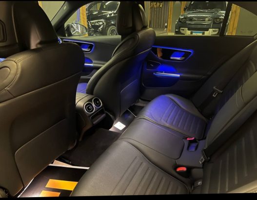 سيارة مرسيدس للبيع