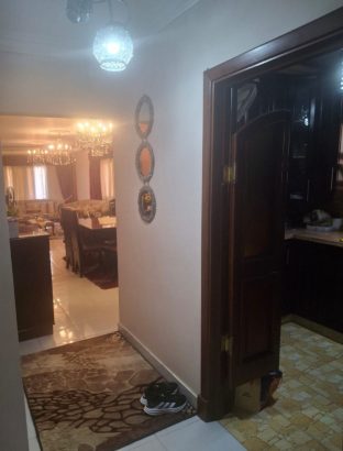 شقة بمساحة 170 متر للبيع