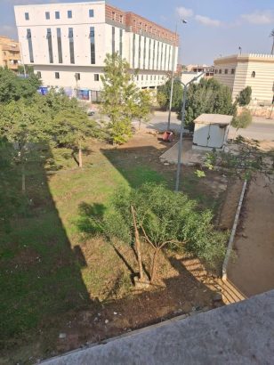 فيلا في الشروق فالحي الثاني غرب مساحه الارض40