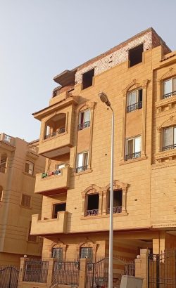 للبيع شقة استلام فورى فى قلب التجمع الخامس