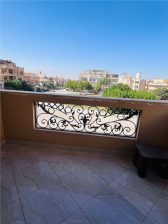 للبيع شقة استلام فورى فى قلب التجمع الخامس