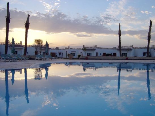 فندق سياحي للبيع