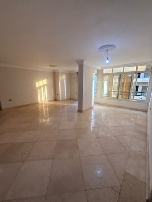 شقة متميزة بميدان بور سعيد العجوزة
