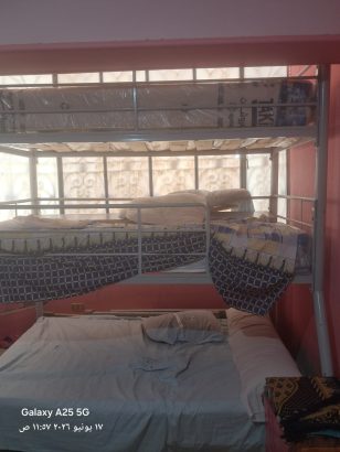 سرير معدني ثلاث ادوار
