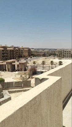 شقه للبيع بالخمائل بجوار النادى