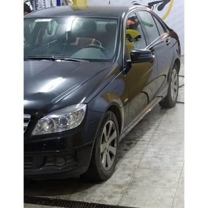 c180 2009 New condition
