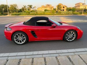 سيارة رياضية Porsche Boxster 2021
